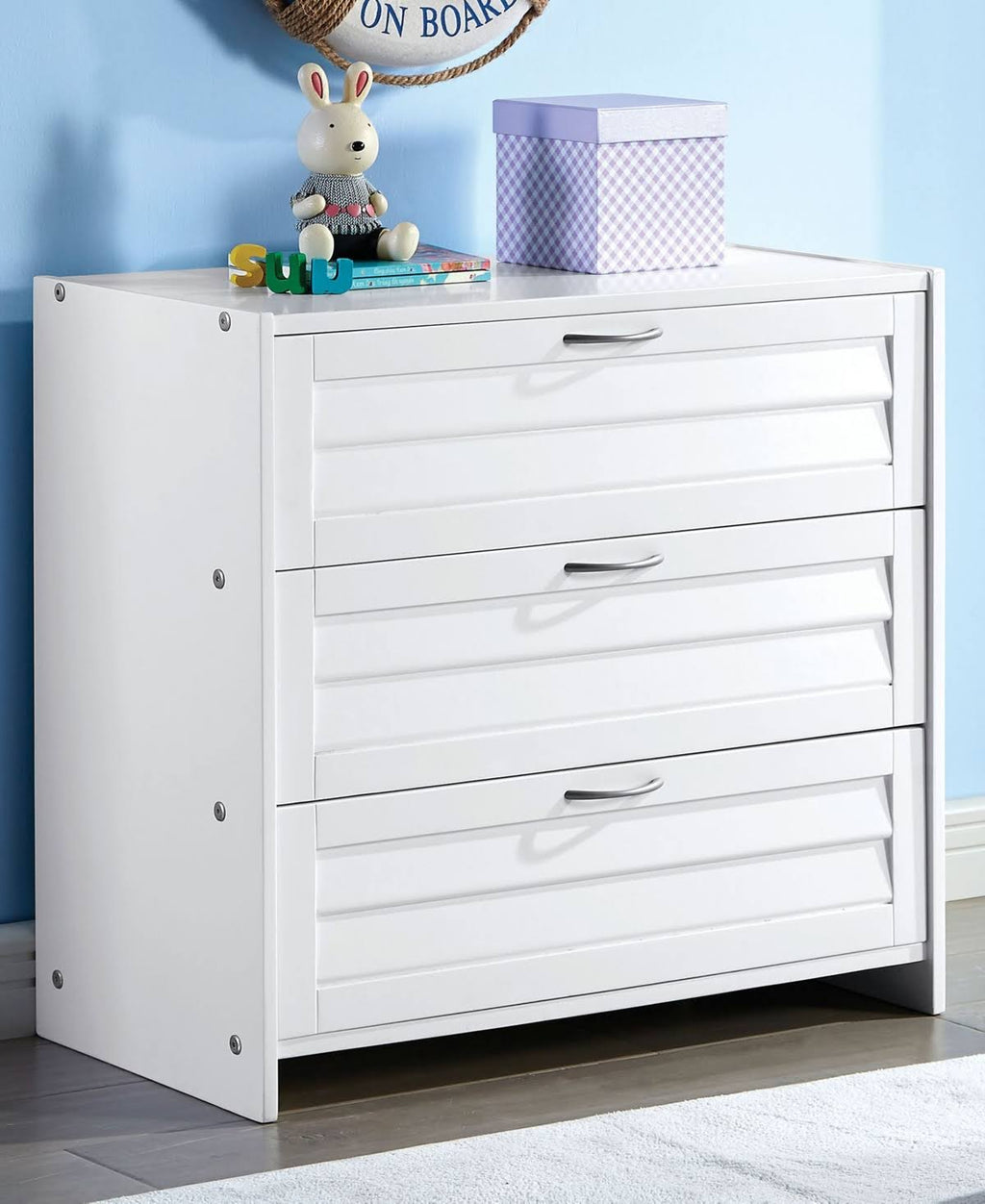 White Chest T446924