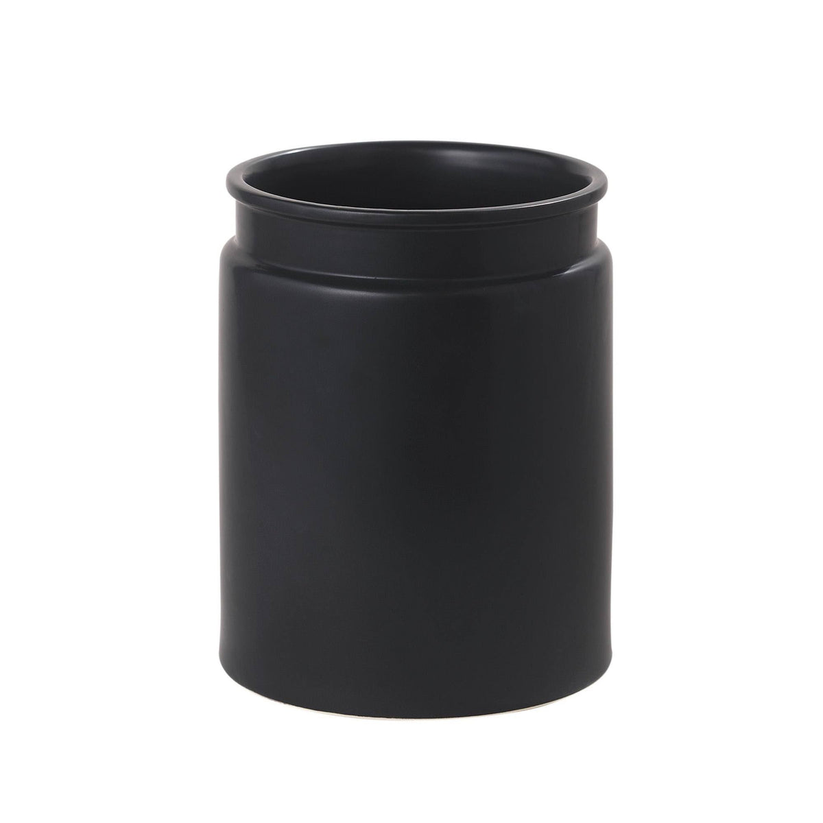 Solid Black Wastebasket G8322