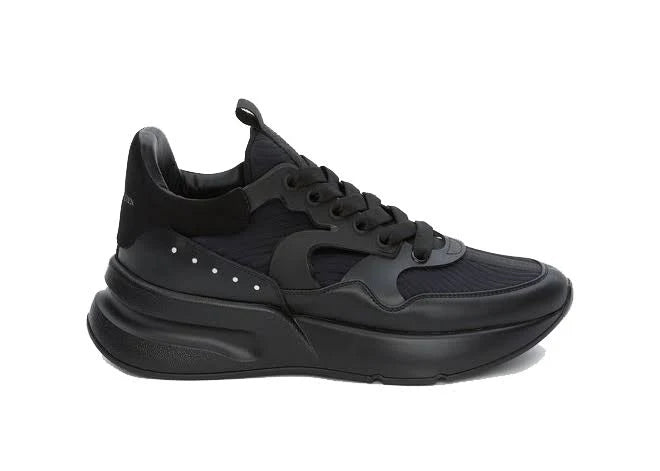 Oversized Runner Black Silver C7483