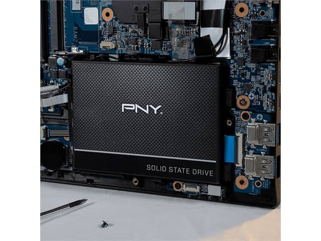 2 TB Solid State Drive - 2.5 Internal - SATA W96689