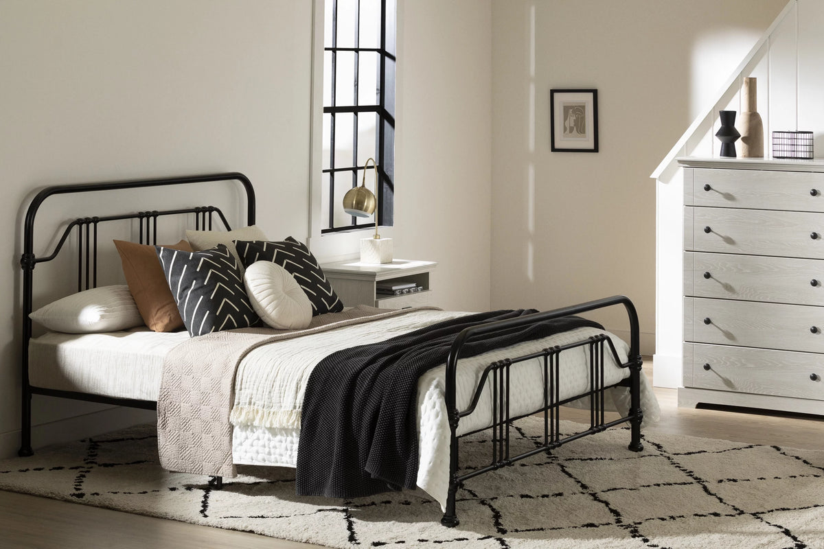Queen Metal Platform Bed Black C22180