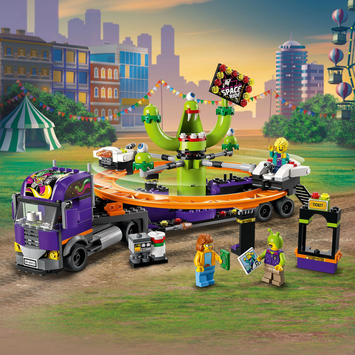 Space Ride Amusement Truck Toy with Trailer, Alien Roller Coaster and 3 Fairground Minifigures X33191