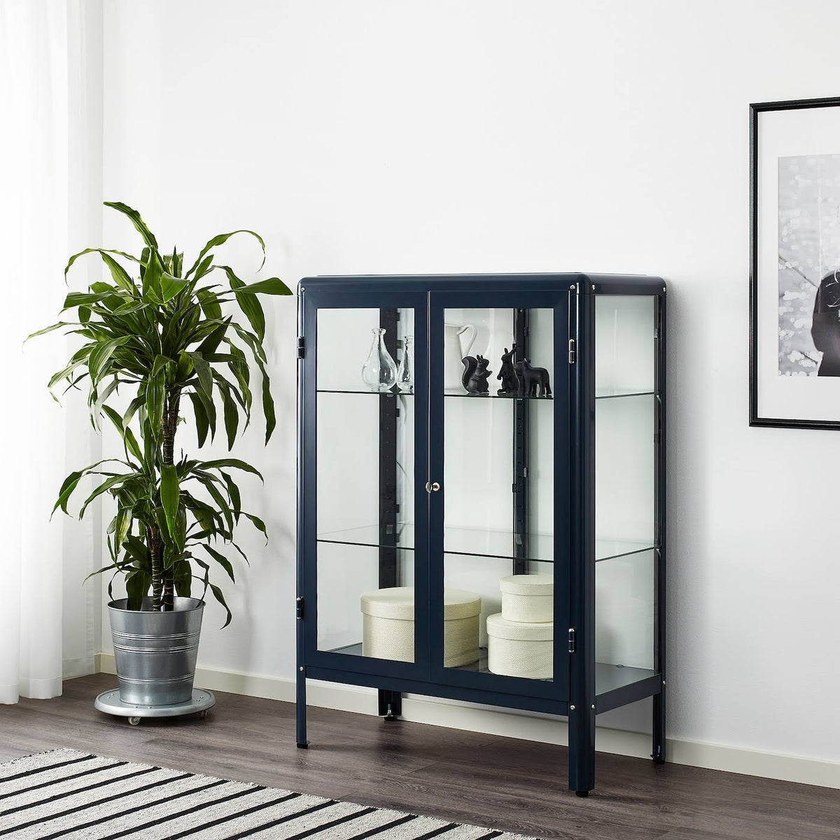 Glass-Door Cabinet K6058