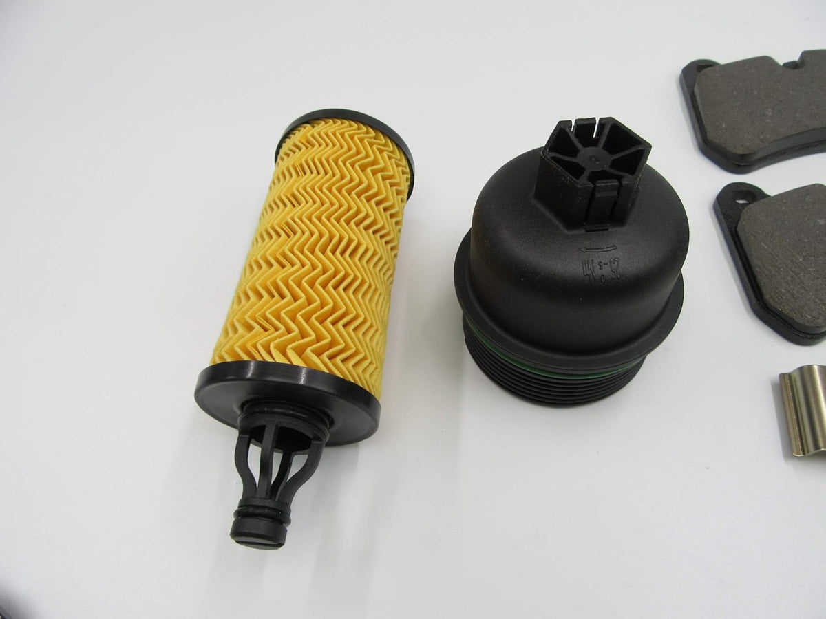 Replacement Front Brake Pads and Oil Filter for Maserati Ghibli Quattroporte V8165