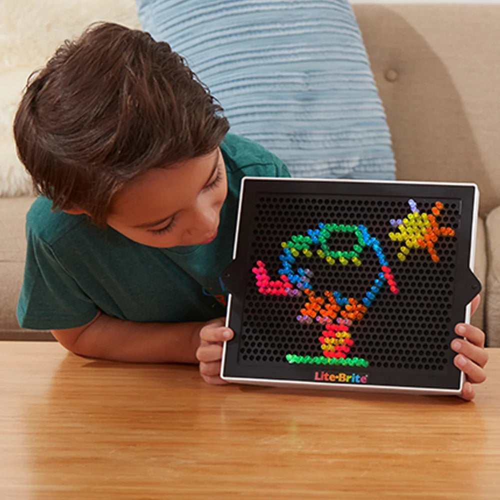 Lite Brite Ultimate Classic & Refill Pack with 14 Templates & 300 Pegs H724048