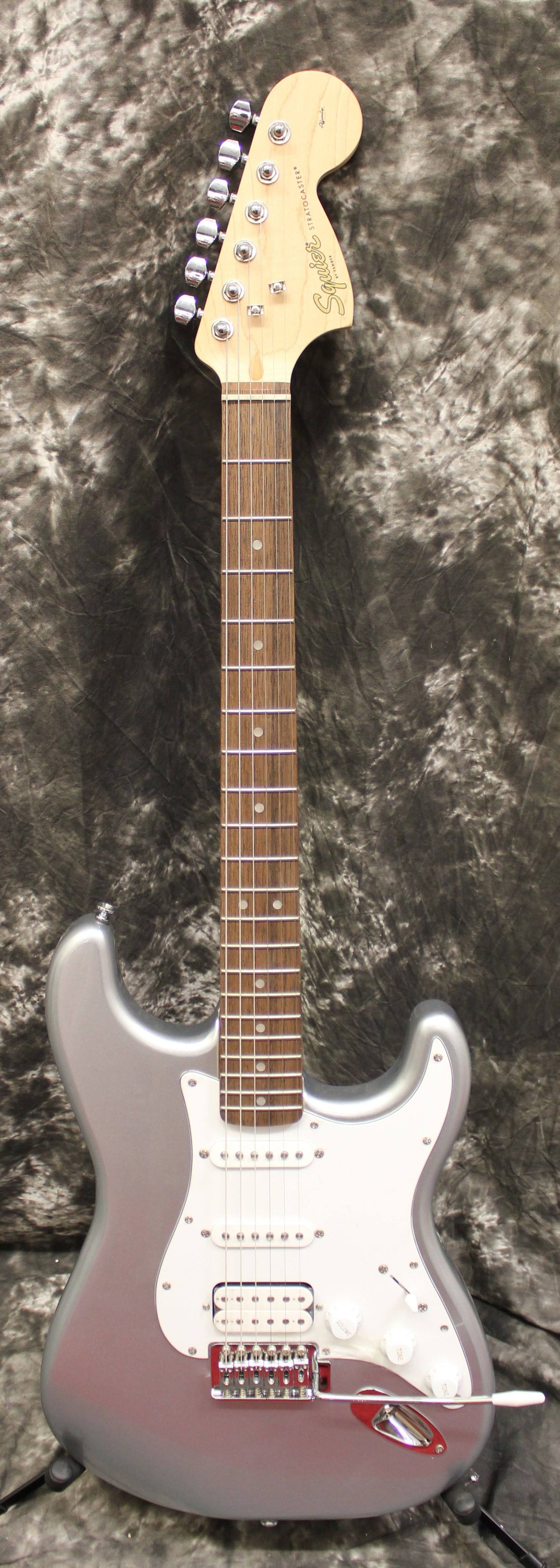 Slick Silver Electric Guitar R90041