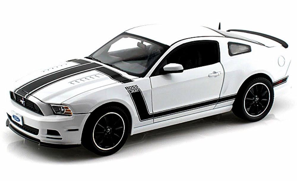 White w/ Black Stripes 1/18 Scale Diecast Model Car W392