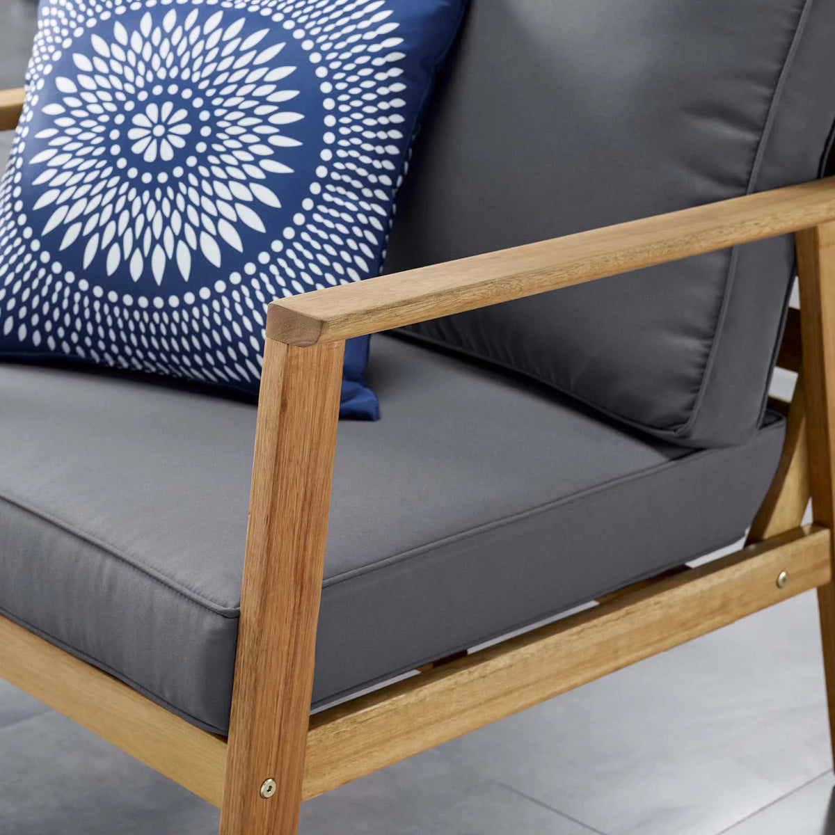 Natural Gray 4 Piece Outdoor Furniture Set F26571