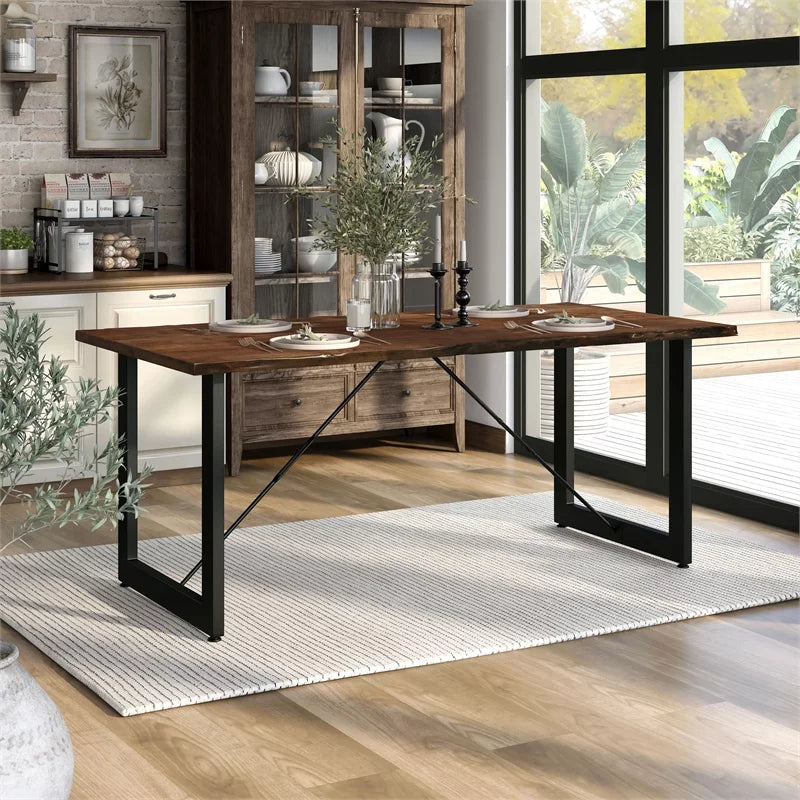 Extendable Dining Table in Walnut I8475