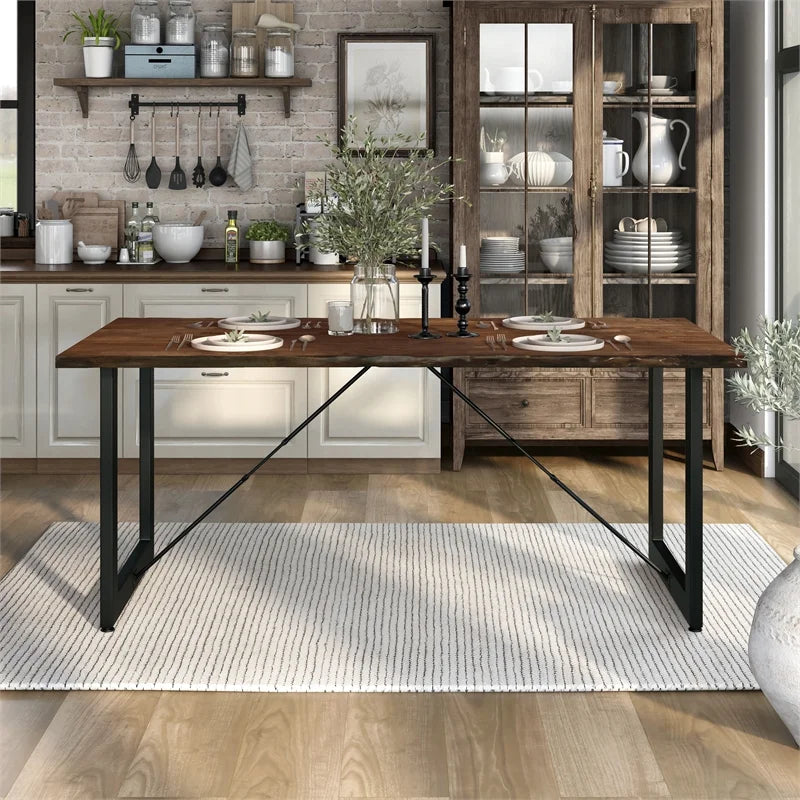 Extendable Dining Table in Walnut I8475